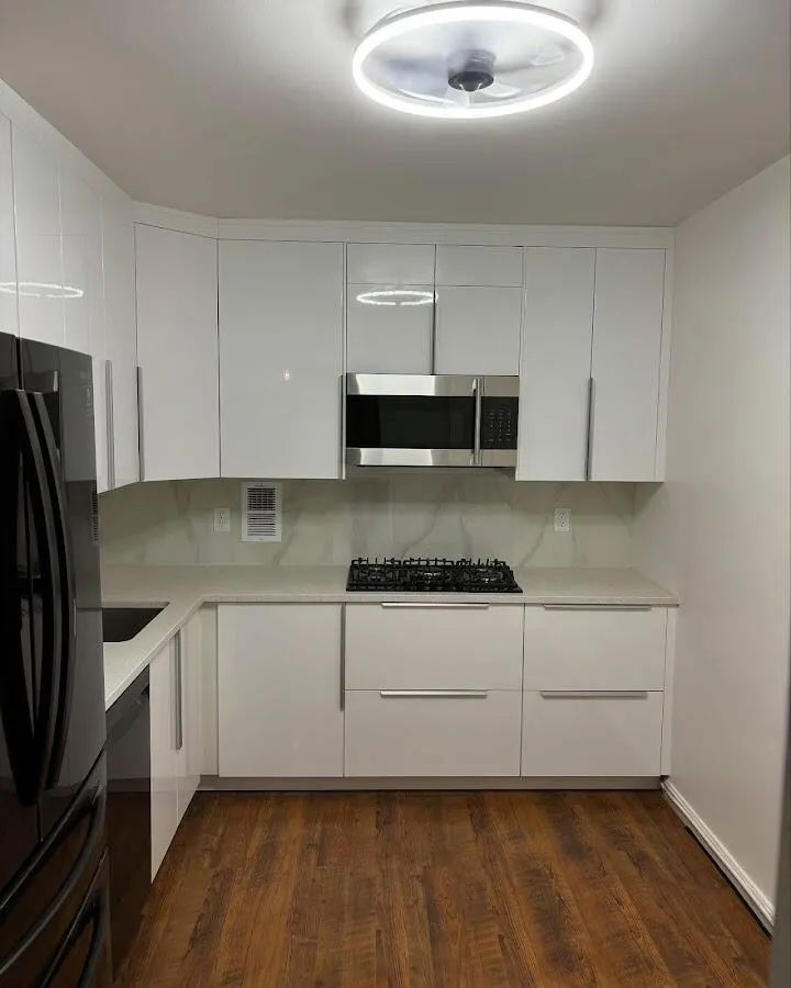 Renovated kitchen with quartz countertops in Mack